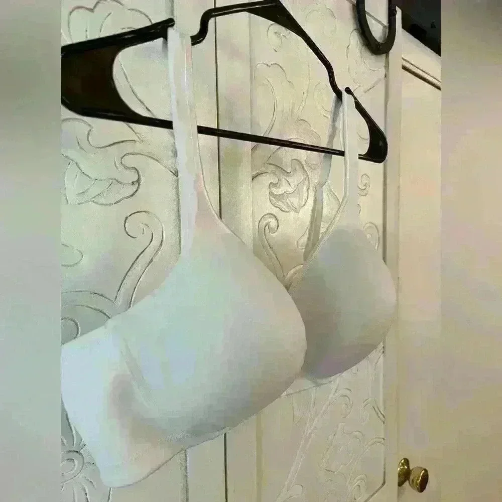 Vanity Fair Body Caress Full Coverage Wireless Bra 〰️ 42B 〰️ Style # 72335 - Picture 6 of 10